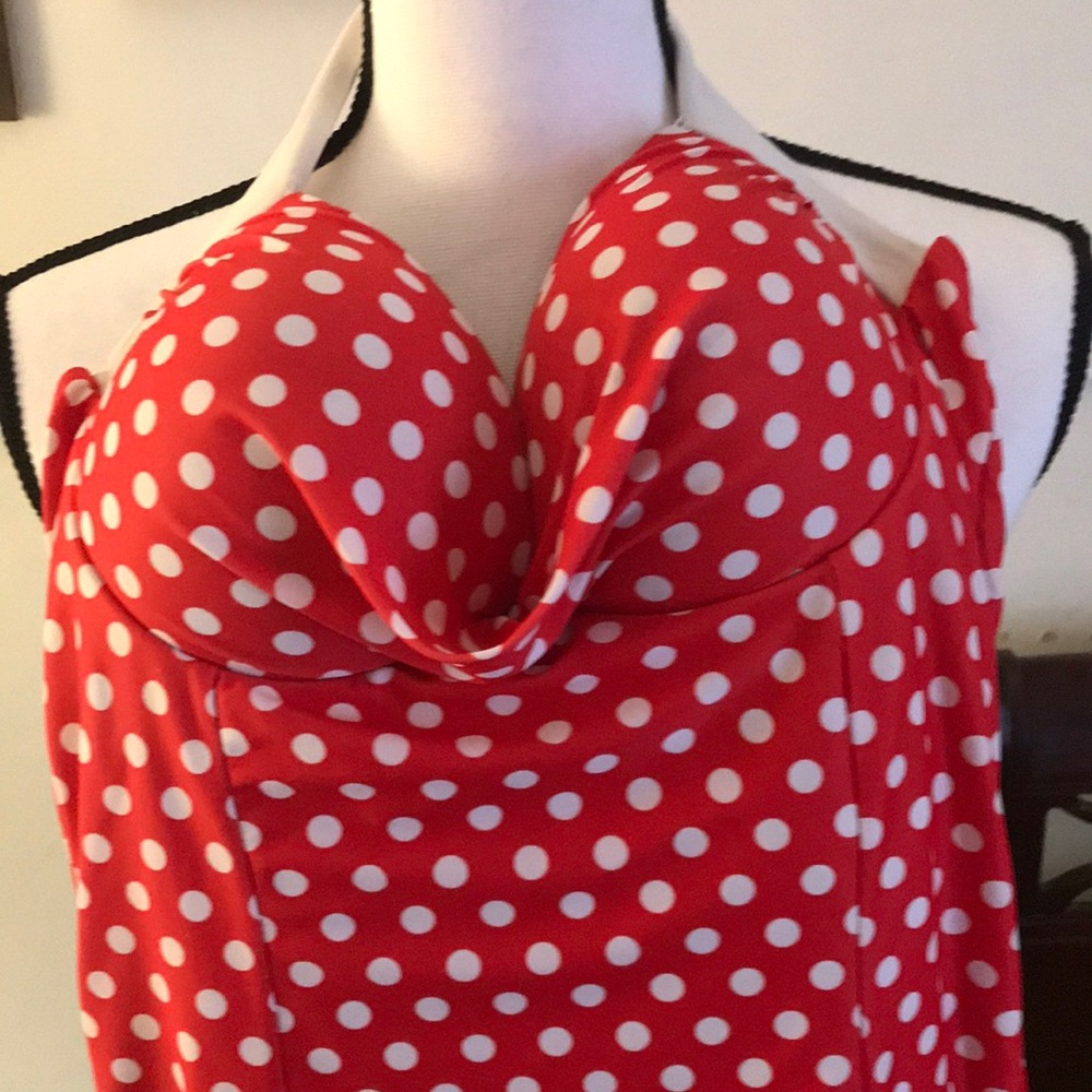 Super Cute Red and white dolka dot bathing suit